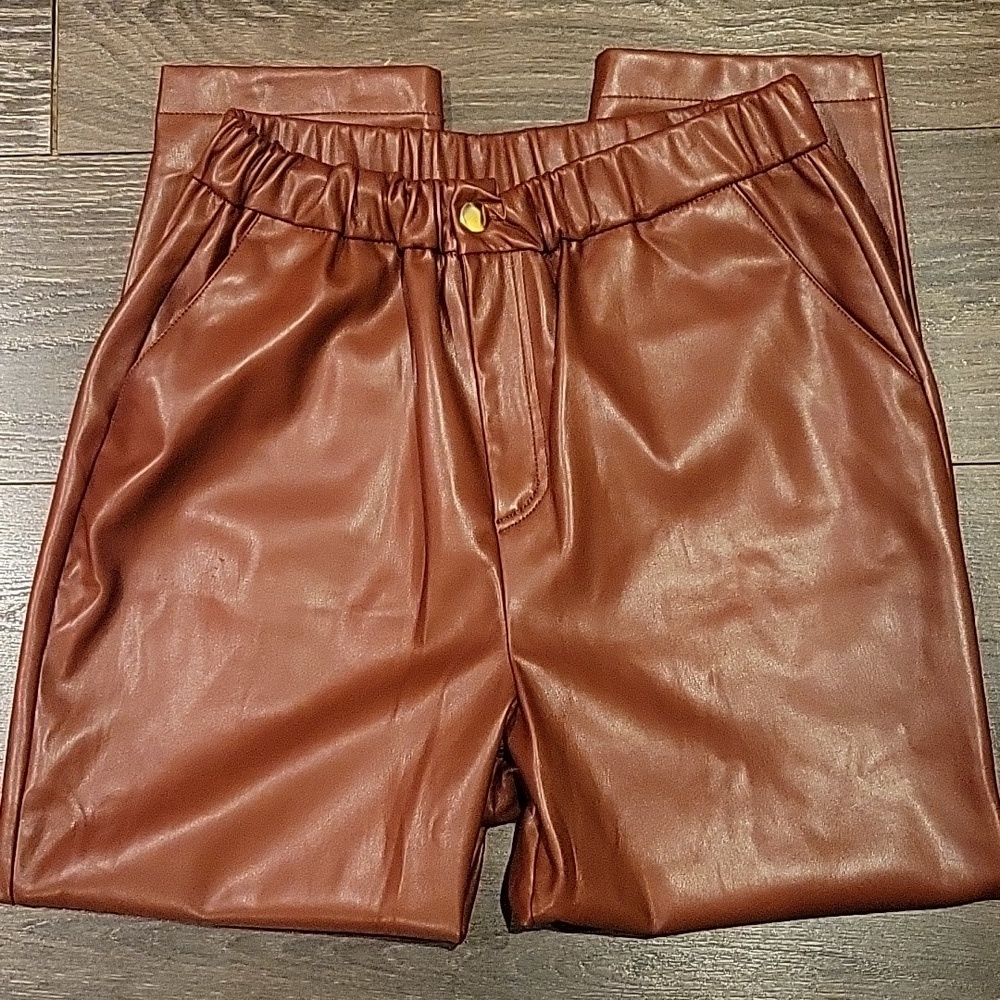 ❤️ NWOT! INC INTERNATIONAL CONCEPTS VEGAN LEATHER HIGH RISE MOM PANTS, MEDIUM